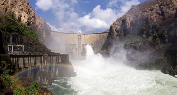 Moçambique reforça exportação de energia para apoiar Zimbabué na crise eléctrica