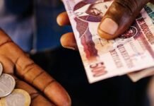 Crédito à economia recua 0,4%, mas financiamento à indústria cresce 6,7%